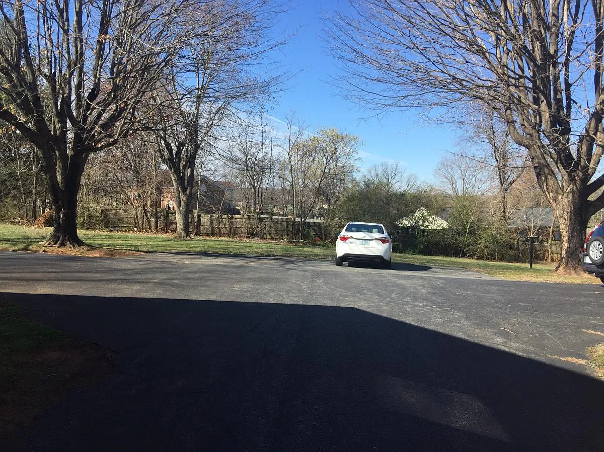 Building Photo - 1123 Sandusky Dr #B