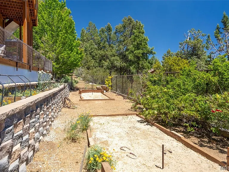 1165 Green Mountain Dr — Photo 48