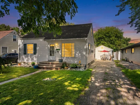 641 State St, Menasha, WI 54952