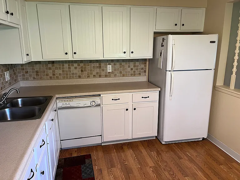 2600 Parklake Ct — Photo 9