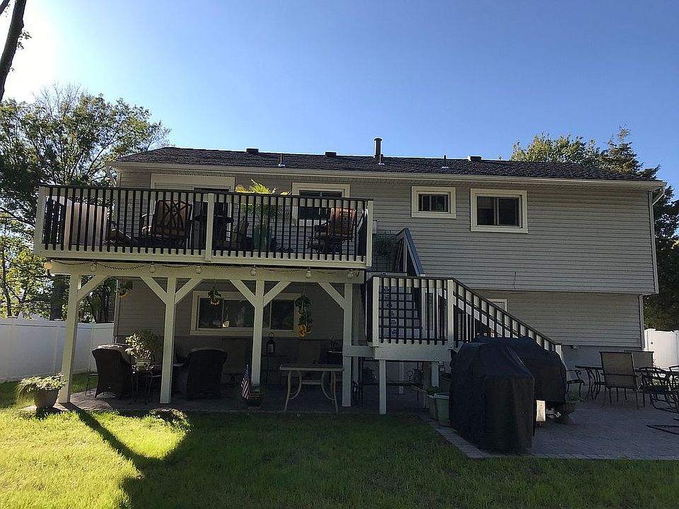2nd image of 4 Crescent Pl