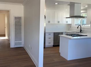 18711 Demion Ln APT D, Huntington Beach, CA 92646