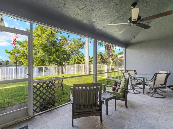 168 Saratoga Boulevard E, Royal Palm Beach, FL 33411