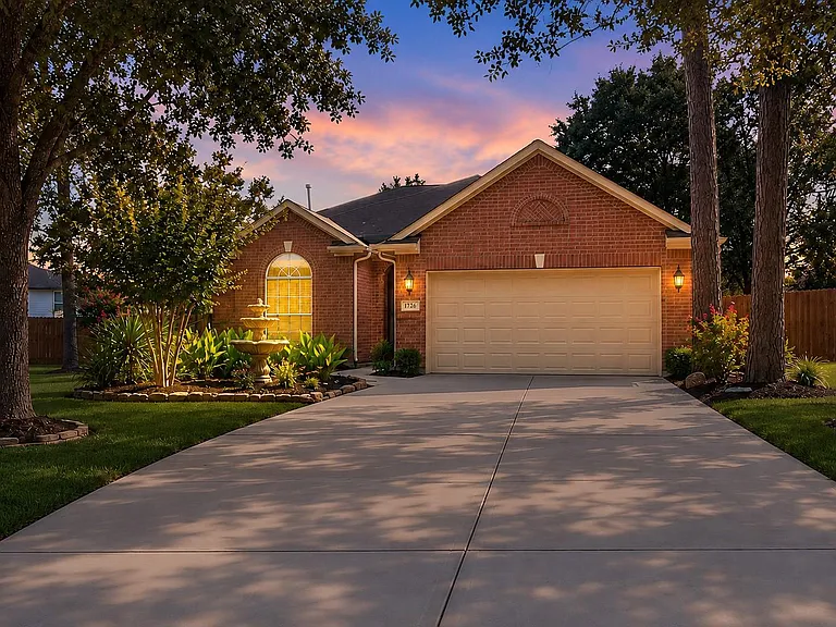 7 Sprite Woods Pl — Photo 1