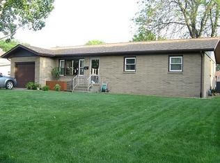 3016 7th St, Peru, IL 61354