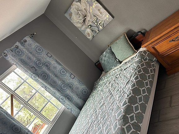 5th image of 7534 Gayneswood Way