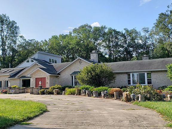 Circular Drive Way