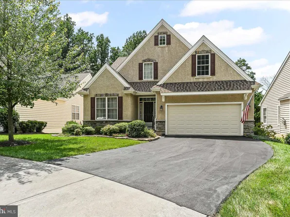 109 Regency Ct, Avondale, PA 19311