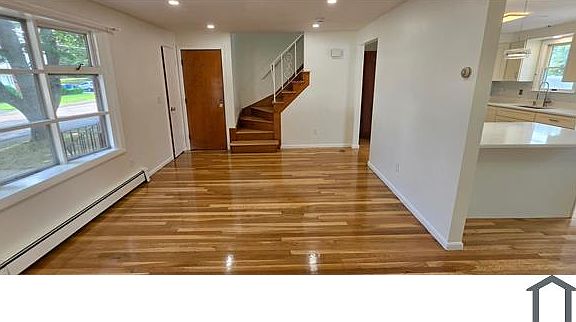 4th image of 22 Clark St #A