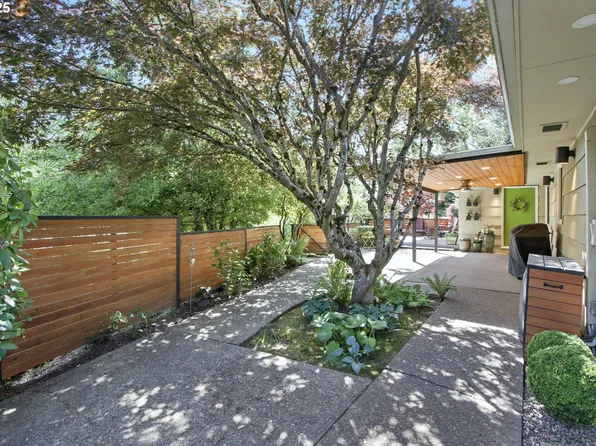 15215 SE Arista Dr, Milwaukie, OR 97267