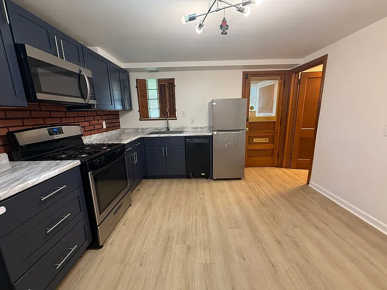 509 Oak St — Photo 3