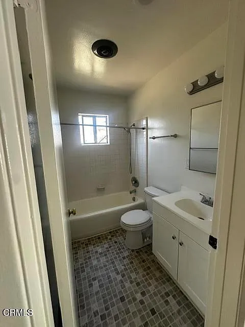 2 bed, 720 sqft, $2,750 — Photo 4