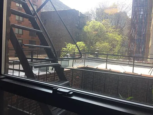 Rented by (Legacy) Tri Hill Realty Group LLC | media 21