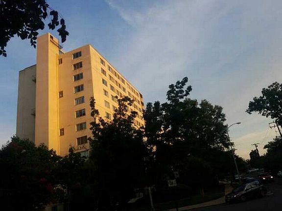 3rd image of 1200 N Nash St APT 205