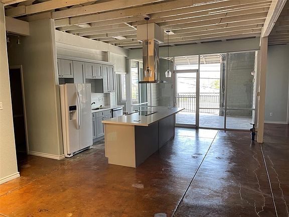 5th image of 2510 Church St APT 3