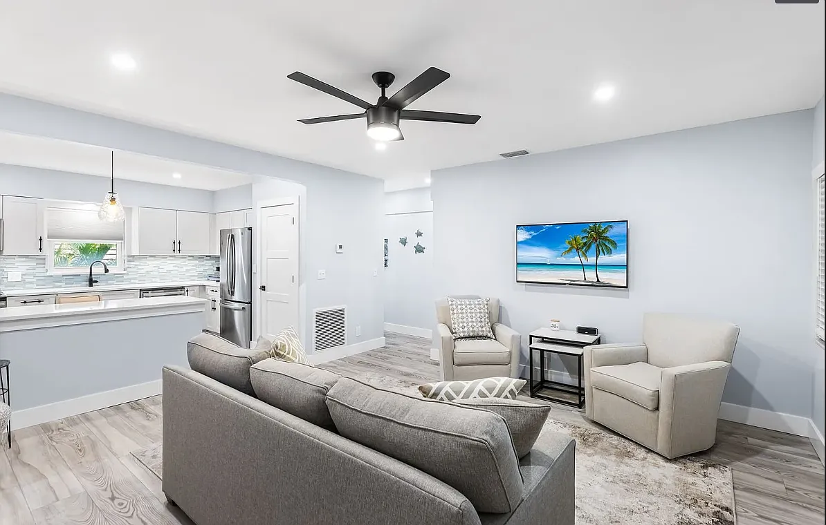 1 bed, 658 sqft, $2,300 — Photo 1