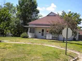 711 Center Ave, Curtis, NE 69025