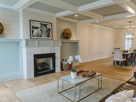 5th image of 2203 Patchen Lake Ln