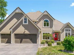 6223 NE Quince Dr, Lees Summit, MO 64064