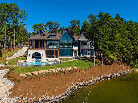 2nd image of 73 Heritage Point