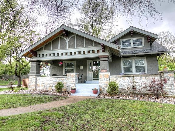 3rd image of 7244 Belleview Ave