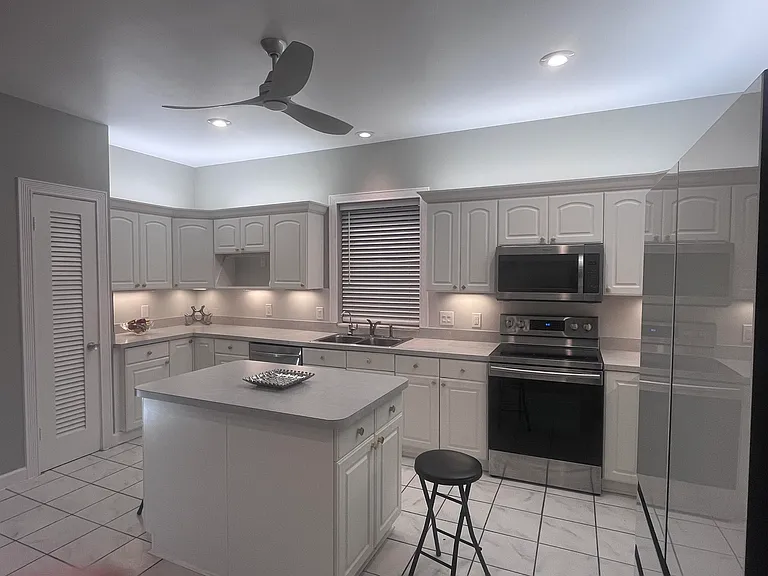 1061 Bimini Ln — Photo 11
