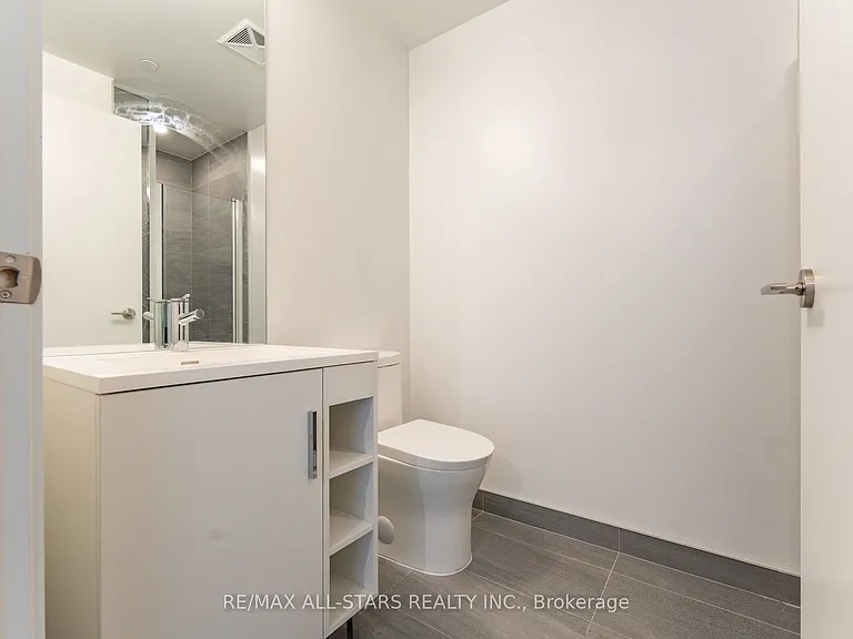 634 Church St #4006 — Photo 16