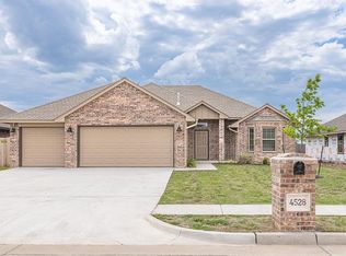 4528 Adobe Ct, Yukon, OK 73099