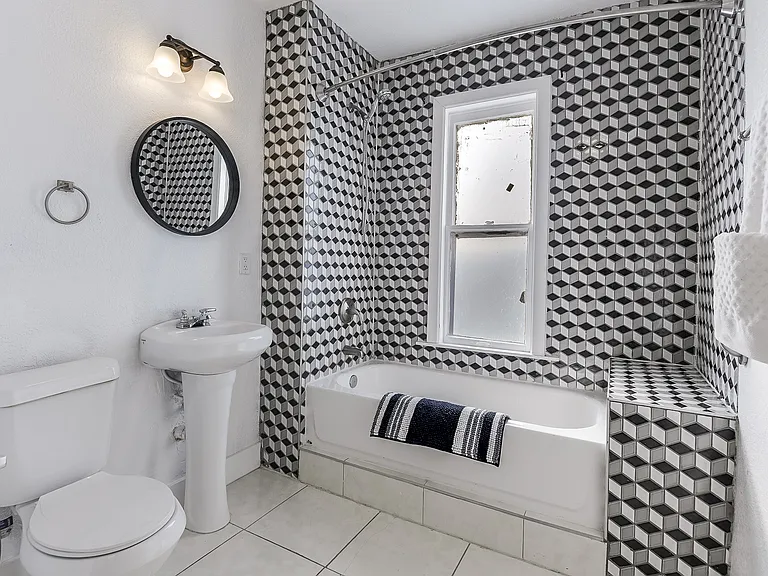 3000 S Jennings Ave #3000 — Photo 17