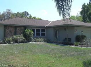 7204 Honeysuckle Dr, Sebring, FL 33870