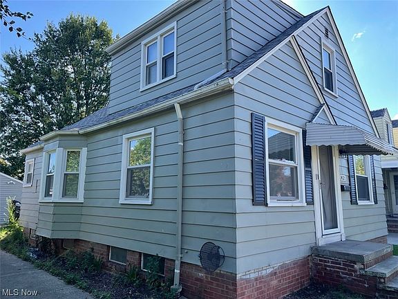 2nd image of 14121 Elsetta Ave