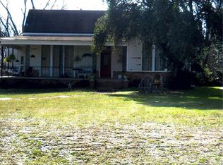 1915 N Jackson St, Palestine, TX 75803
