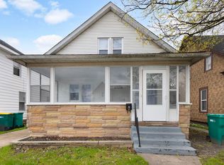 221 E 8th St, Mishawaka, IN