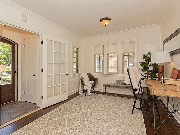 3rd image of 17600 Scottsdale Blvd