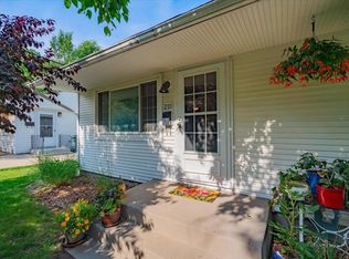 210 Dempsey Rd, Madison, WI 53714