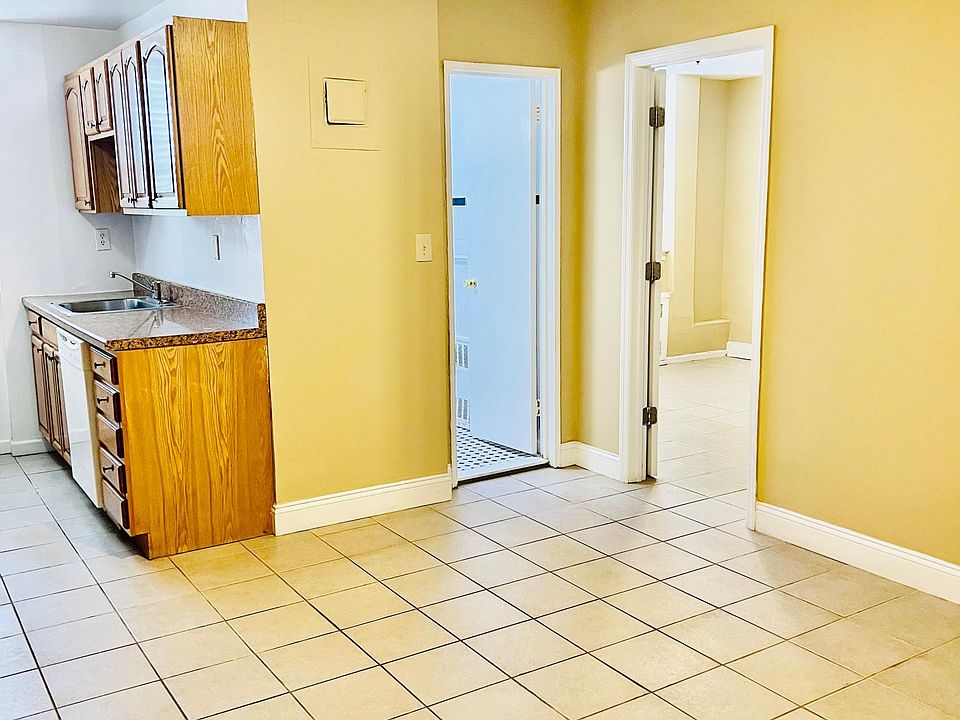 1st image of 55 Croton Ave