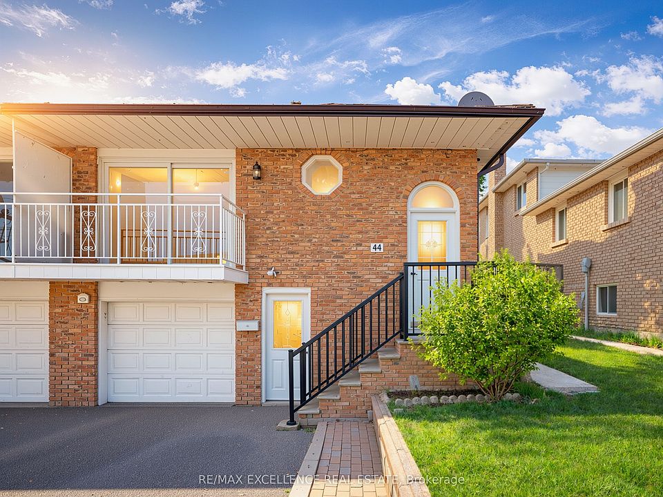 1st image of 44 Fallway Rd