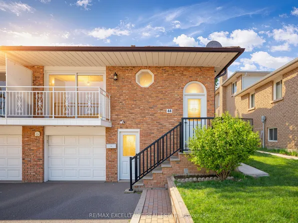 44 Fallway Rd, Brampton, ON L6V 3H2