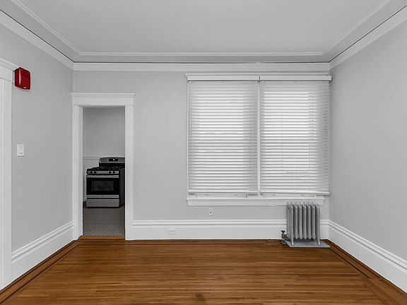 4th image of 2730 Sacramento St APT 7