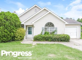 5687 Eagles Feather Ln, Riverdale, GA 30274