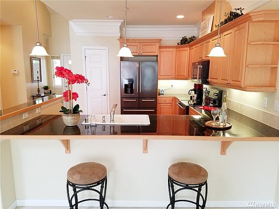 4th image of 1301 67th St SE Unit 16B