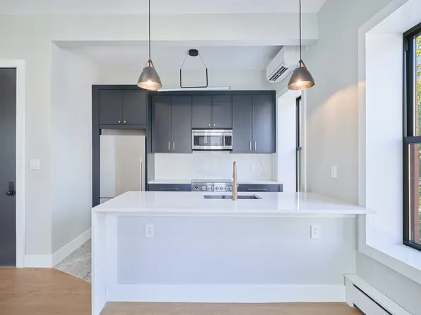 2 Powers Street image 2 of 11