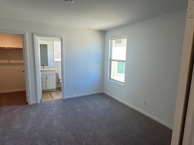 21469 Thomas Ct — Photo 52