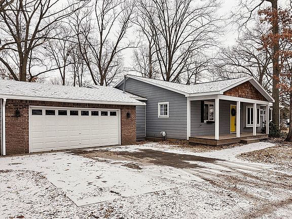 4th image of 2731 Hillcrest Dr