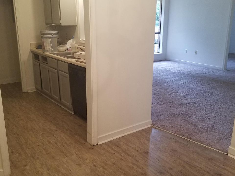 1st image of 123 Bent Creek Cir N #B