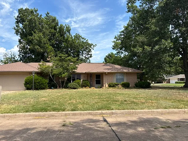 12 Liberty Cir
