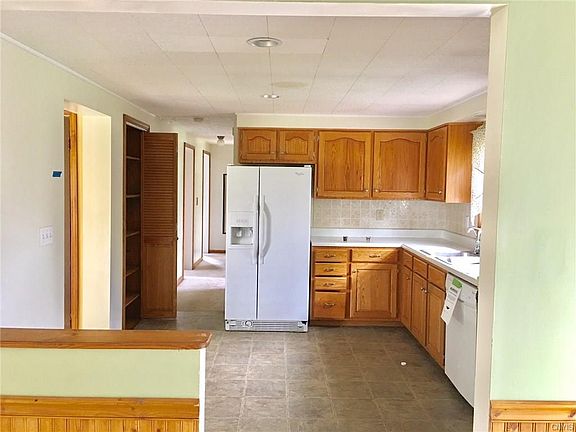 3rd image of 35119 Conroy Dr