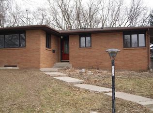 313 E 16th St, Ames, IA 50010