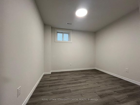4th image of 1416 Maple Rd #2