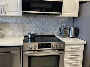 236 Albion Rd #2009, Toronto, ON M9W 6A6